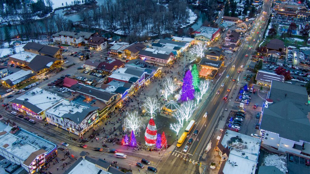 Best Christmas Towns in the US