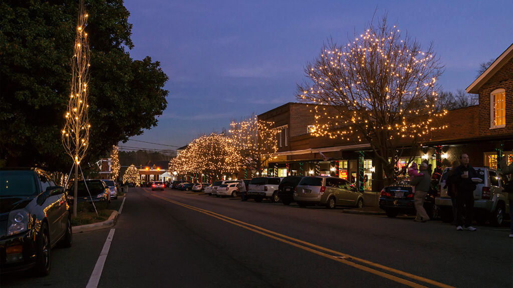 Best Christmas Towns in the US