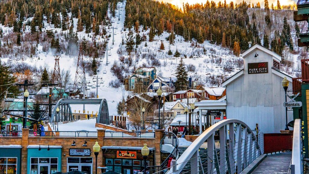 Best Christmas Towns in the US