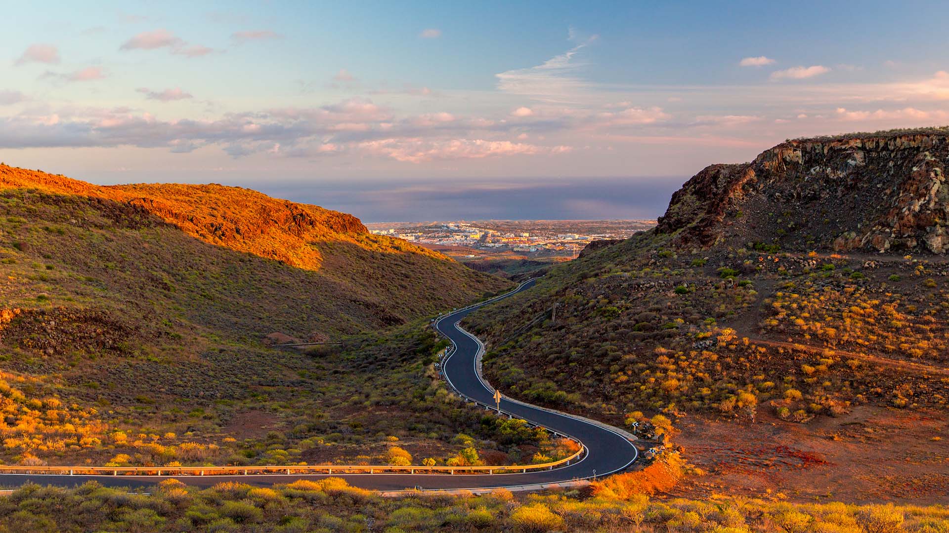 places to stay between San Francisco and Los Angeles